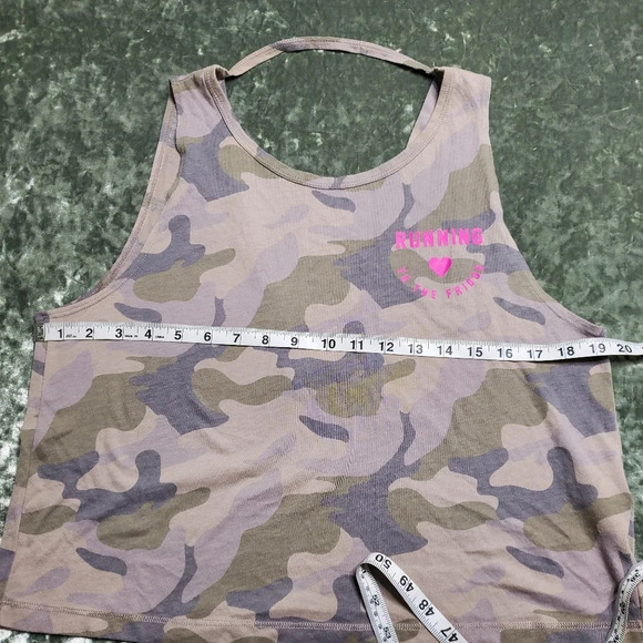 Hollister Sport Camo Crop top - Picture 5 of 7